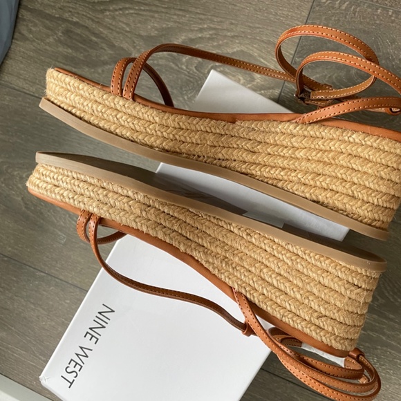 Nine west wedges 7B - Picture 4 of 8